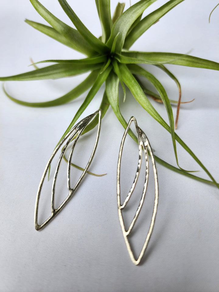 Leaf cut-out silver earrings - LB Designs