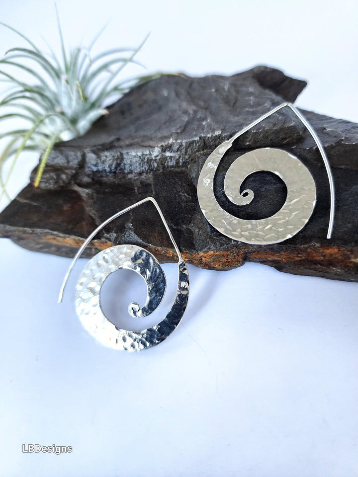 Modern swirl hoop earrings - LB Designs