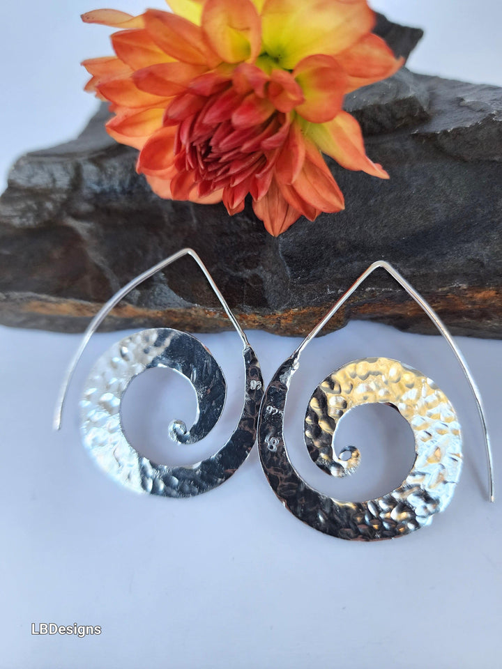 Modern swirl hoop earrings - LB Designs
