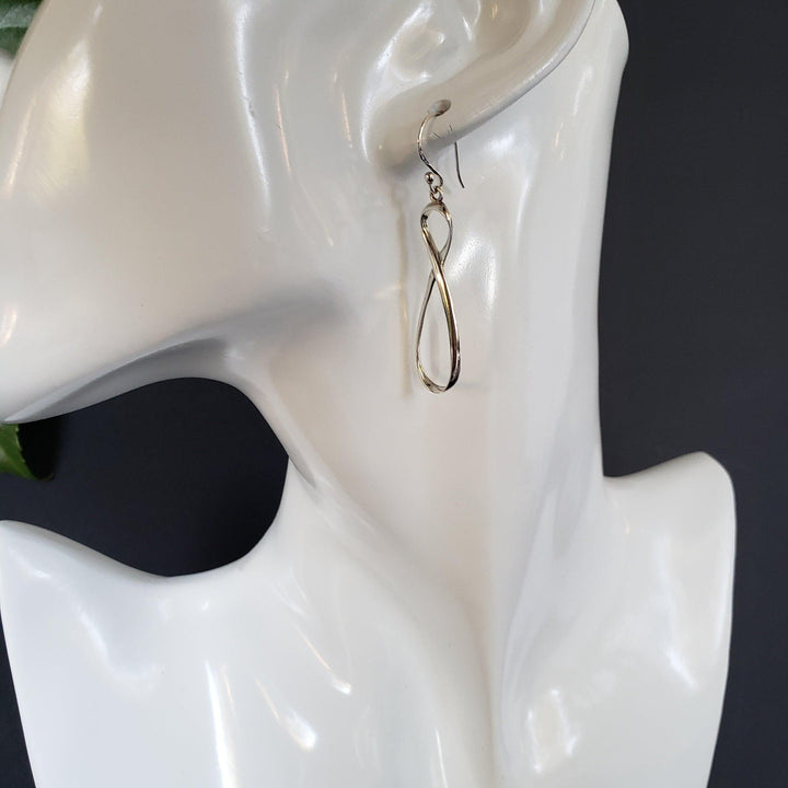 Figure 8 Silver earrings - LB Designs