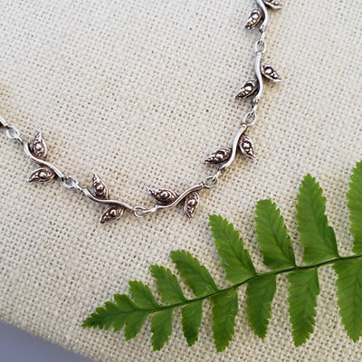 Sterling silver leaf choker