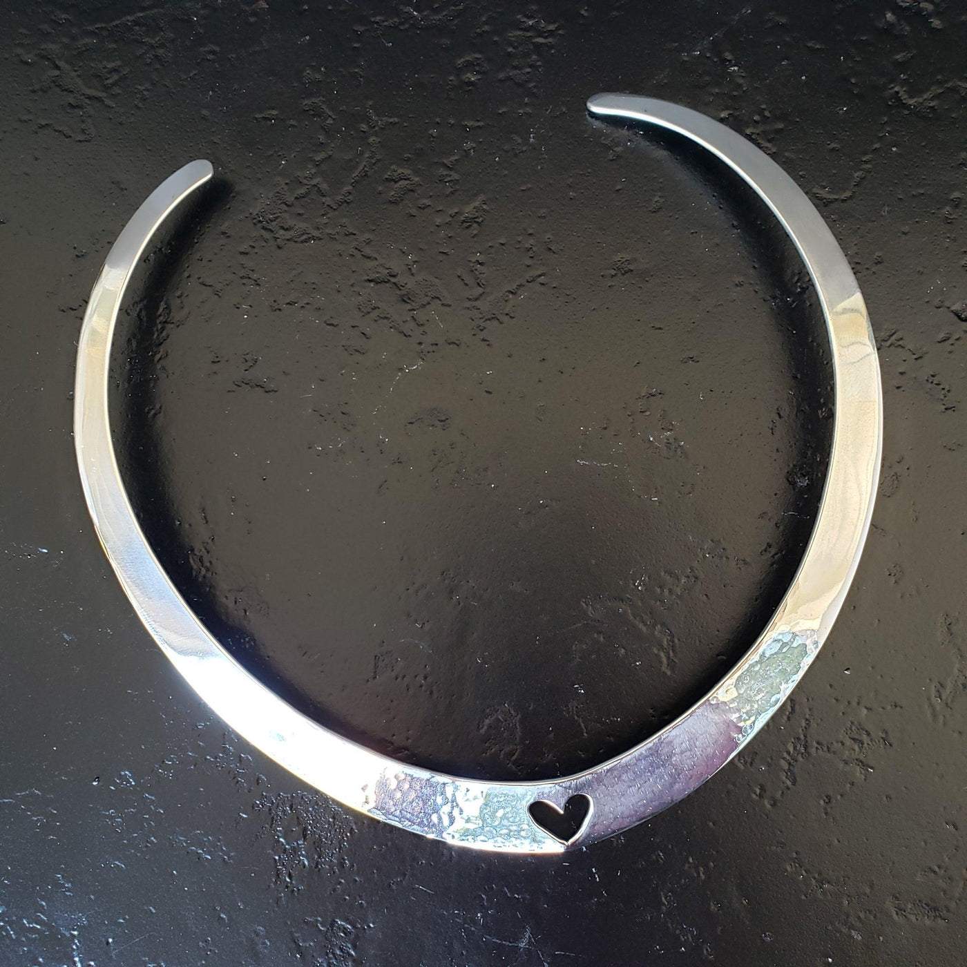 Heart cutout  silver choker