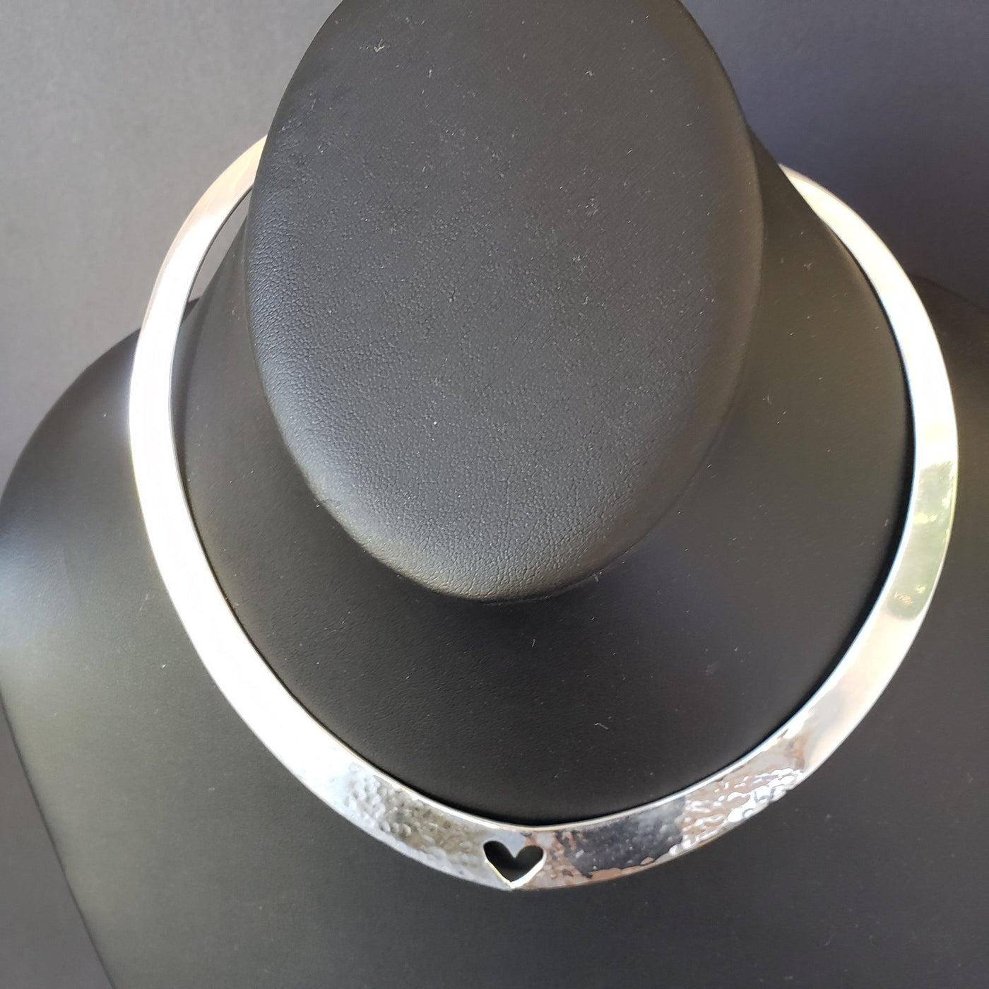 Heart cutout  silver choker