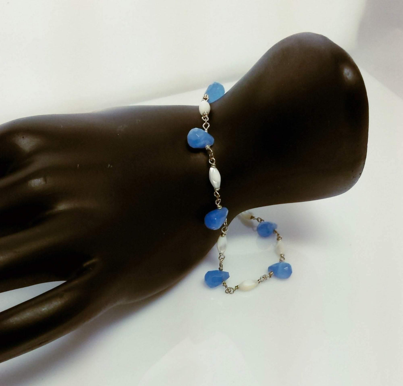 Mother of pearl and chalcedony bracelet - LB Designs