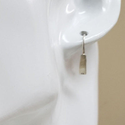 Minimalist silver earring - LB Designs