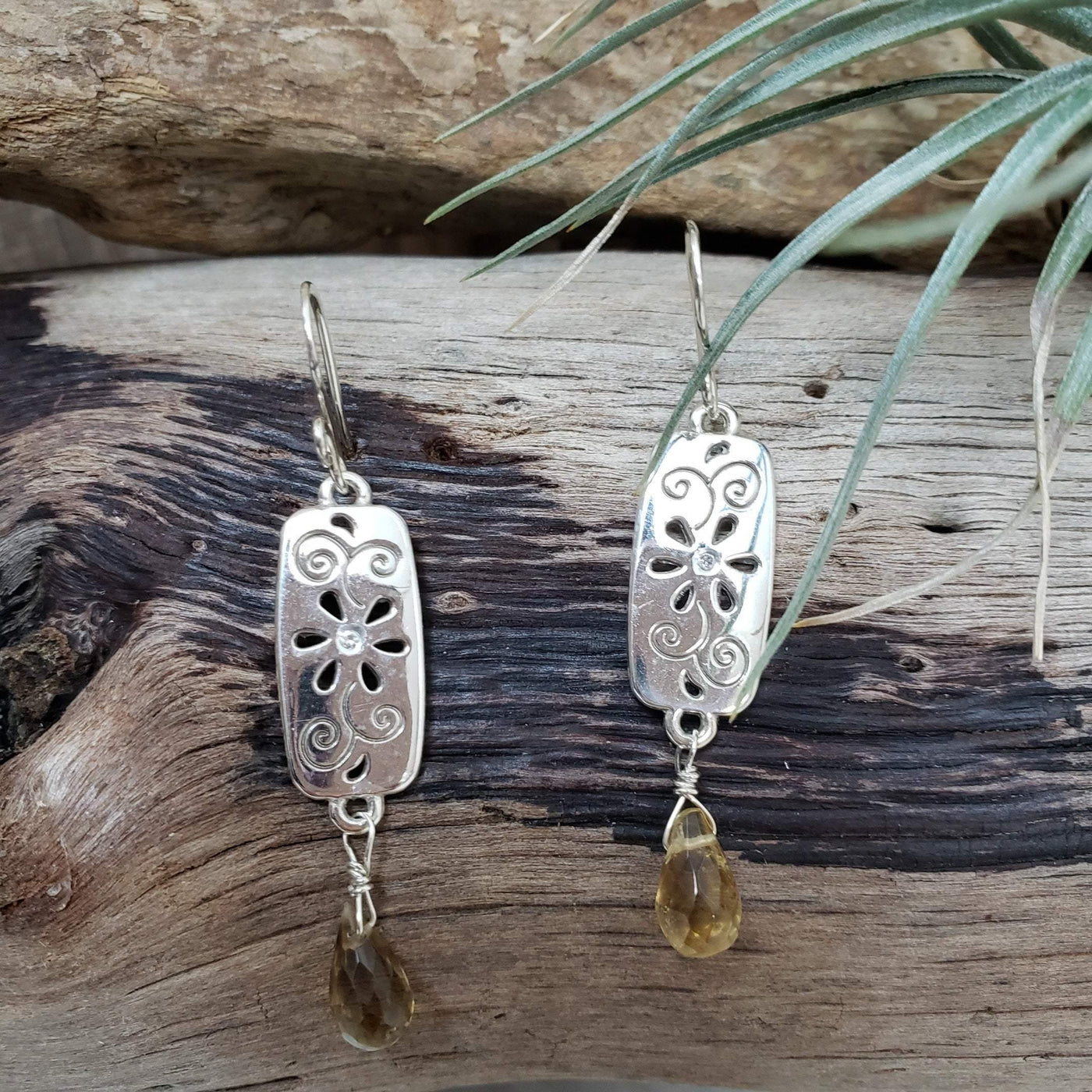 Golden citrine briolette silver earrings - LB Designs