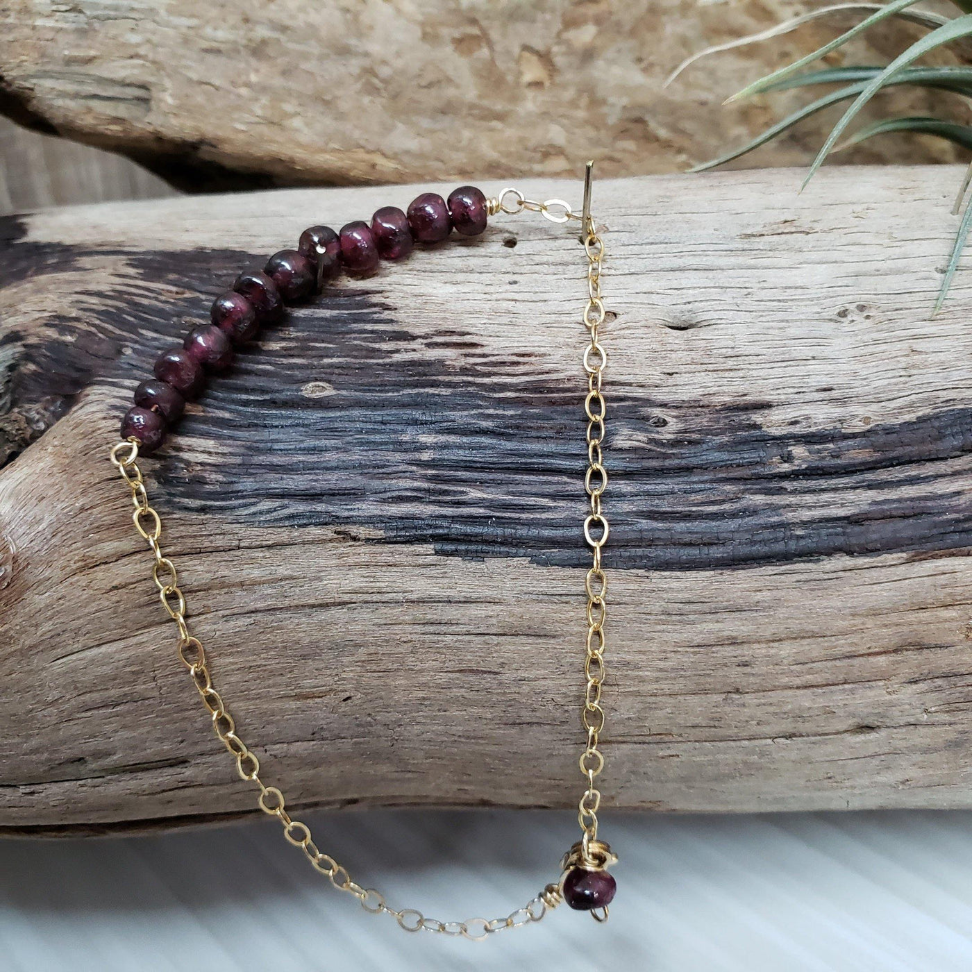 Graceful gold-filled garnet bracelet - LB Designs